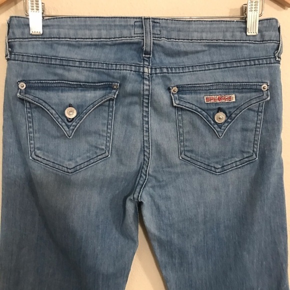 Hudson jeans light blue size 28Good cut on the flair side - Picture 5 of 9